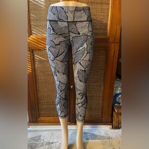 Lululemon Pace Rival Crop 22”